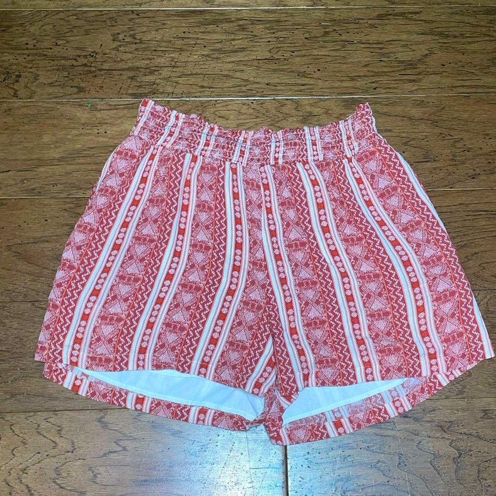 Knox Rose Summer Shorts Women's Size L Pull On Elastic Waist Red Multi